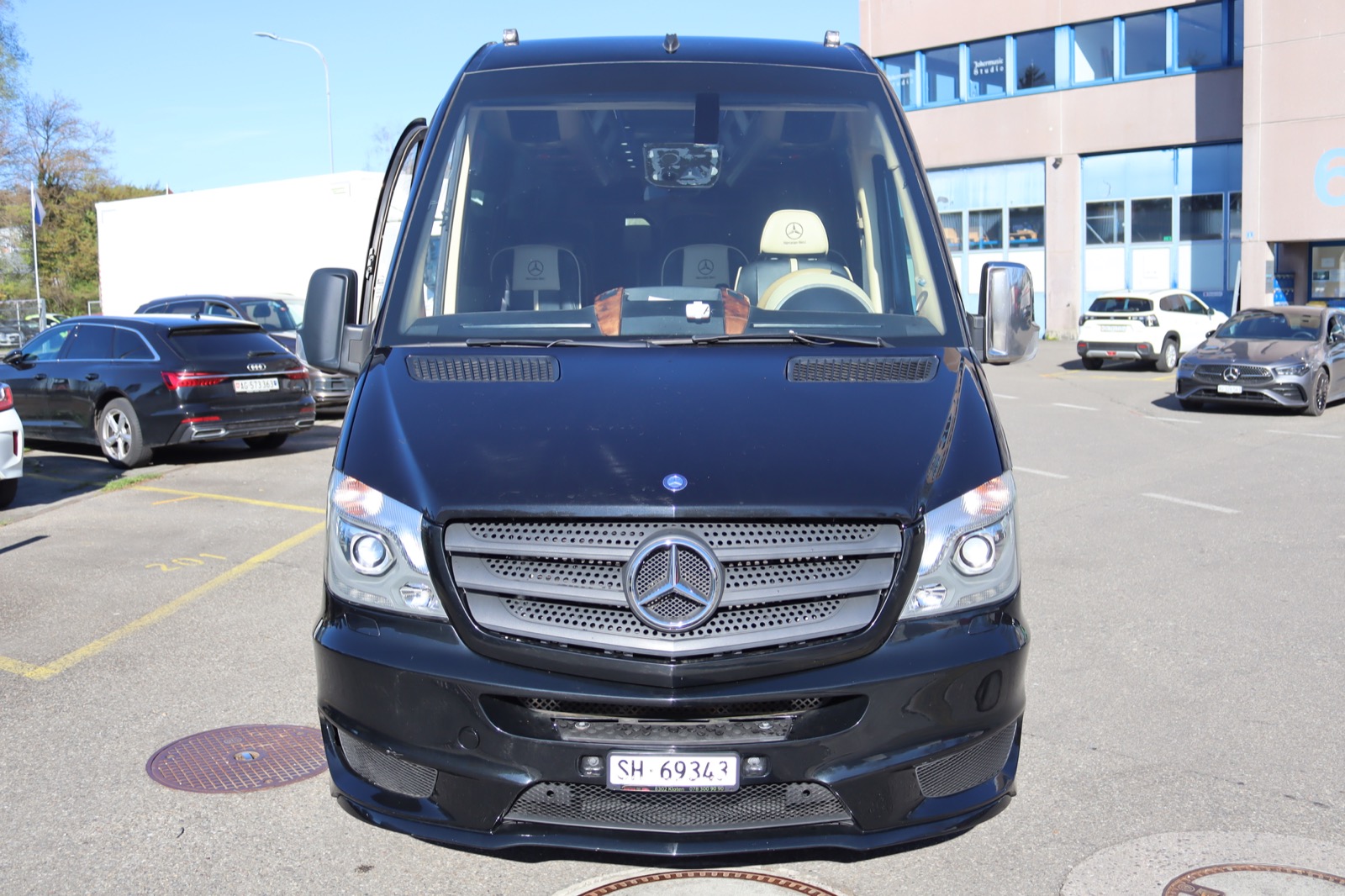 Mercedes Sprinter Innenraum und Komfort für Chauffeur Service